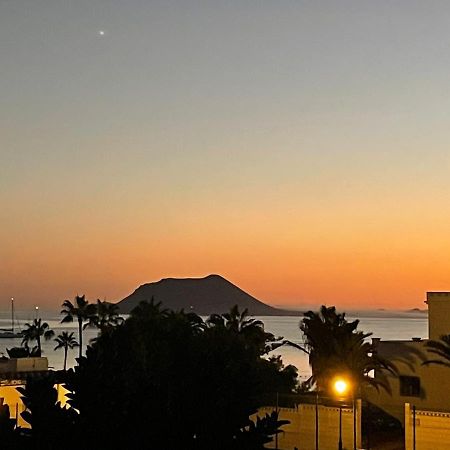 Alojamiento Playa Centro Corralejo 17 Екстер'єр фото